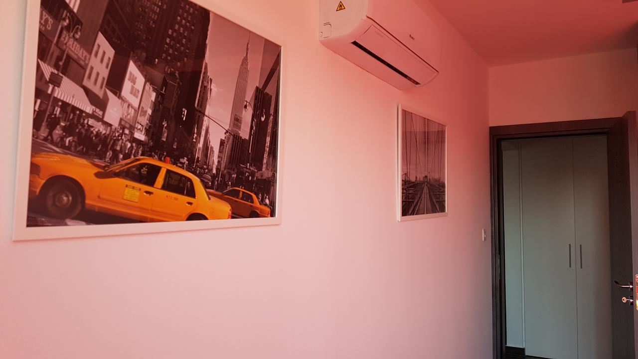 Dezo Luxury Town Apartment Larnaka Exterior foto